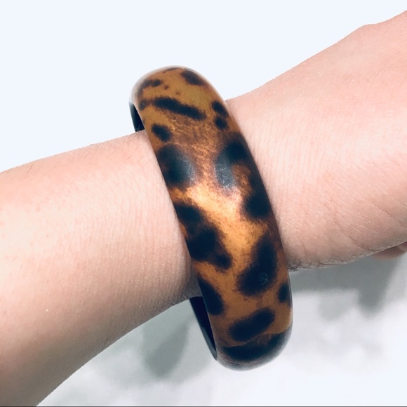 Leopard Animal Print Bangle Bracelet - Picture 2 of 2